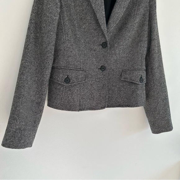 (SOLD) Italian Wool Blend Blazer Size Medium - Picture 5 of 16